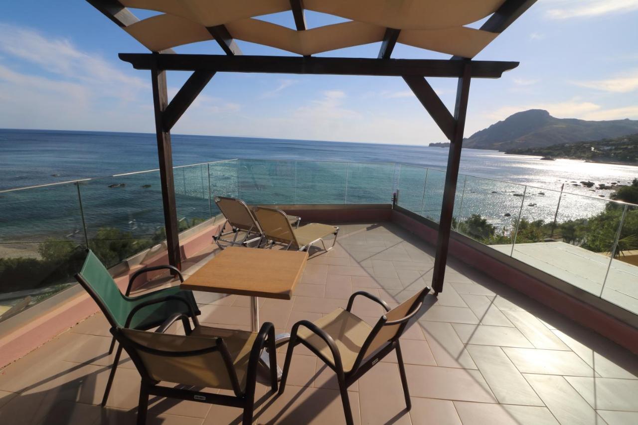 Horizon Beach Hotel プラキアス エクステリア 写真